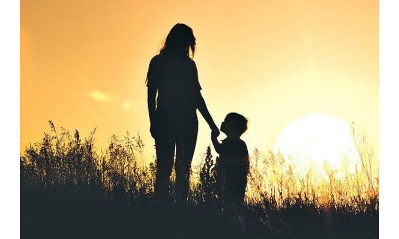 Mơ thấy mẹ sinh em bé